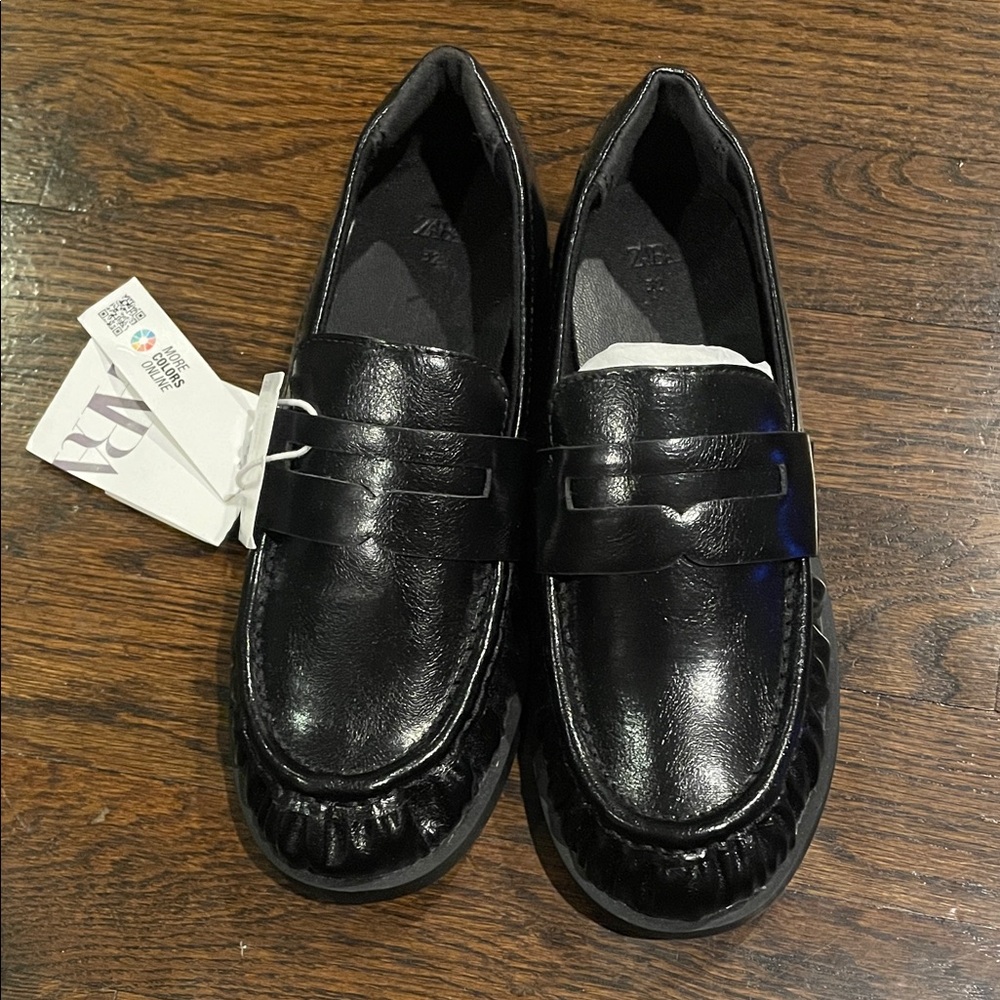 Zara Shiny Black Leather Loafers